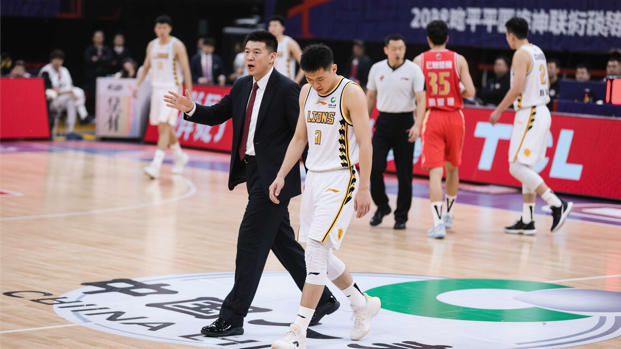 山西男篮刘传兴伤情 山西男篮刘传兴伤情